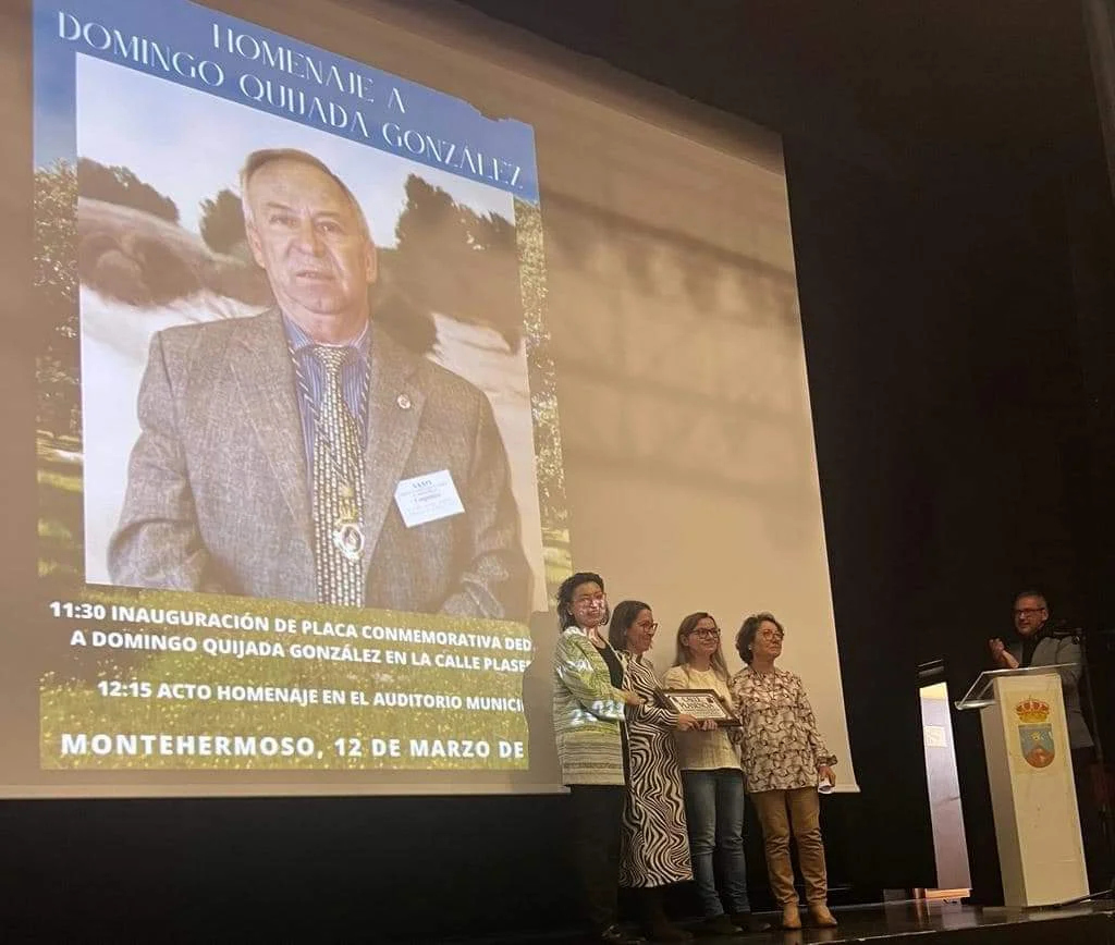 Homenaje póstumo a Domingo Quijada en su pueblo natal: Montehermoso reconoce su legado cultural