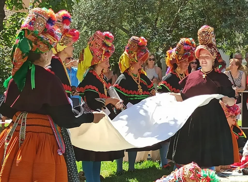 El Traje y la Gorra de Montehermoso: A un Paso de ser Bien de Interés Cultural (BIC)