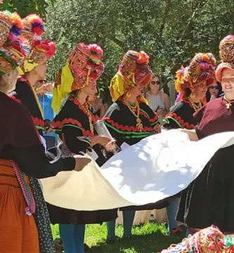 El Traje y la Gorra de Montehermoso: A un Paso de ser Bien de Interés Cultural (BIC)