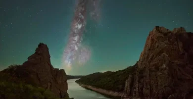 ¨_Monfragüe: Tres Décadas de Conservación y Transformación a Través de la Mirada de Casto Iglesias