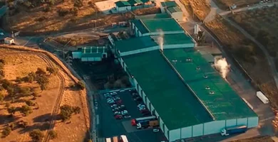 Trabajador de 61 años gravemente herido tras accidente con cinta transportadora en Casas del Monte