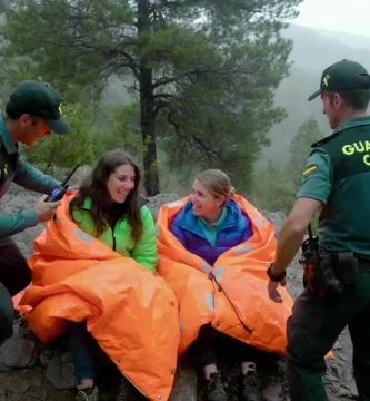 Rescate en Montehermoso: La Guardia Civil Localiza a Dos Senderistas Atrapadas por una Súbita Tormenta