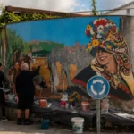 Vientos del Pueblo: Montehermoso se llena de arte urbano con murales que refuerzan su identidad cultural