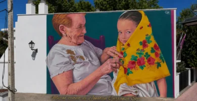 El mural de Jonatan Carranza Sojo en Montehermoso: memoria y tradición entre generaciones